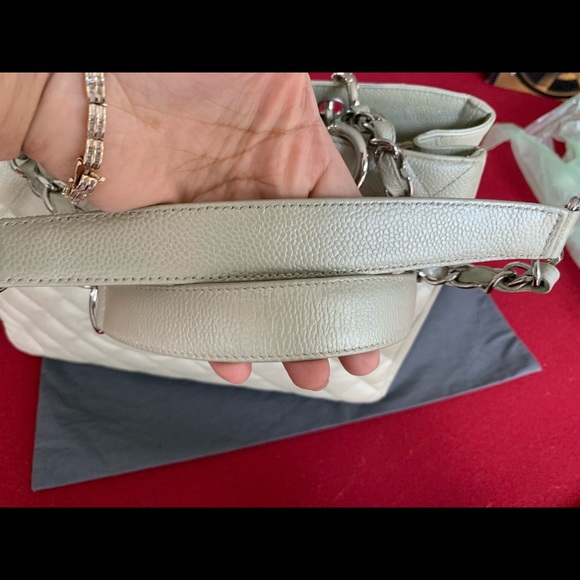 Chanel Tote bag pearl color with silver - Picture 3 of 8